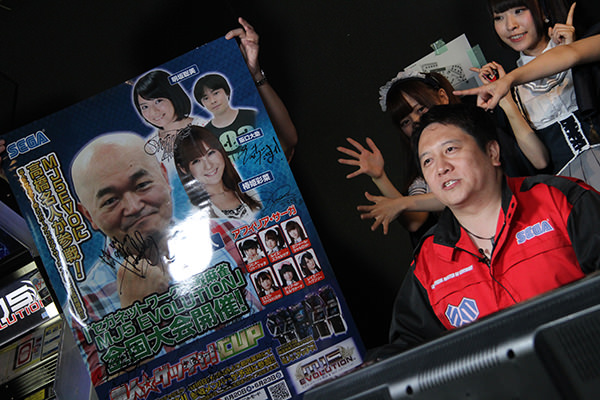 「サイン入りポスター」などのプレゼントも