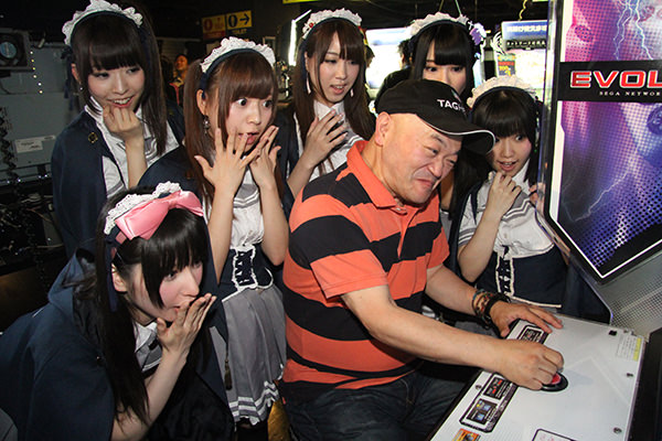 MJ5EVO「アガリボタン」を16連射する高橋名人