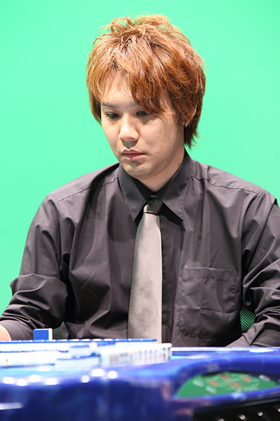 井出康平プロ 対局